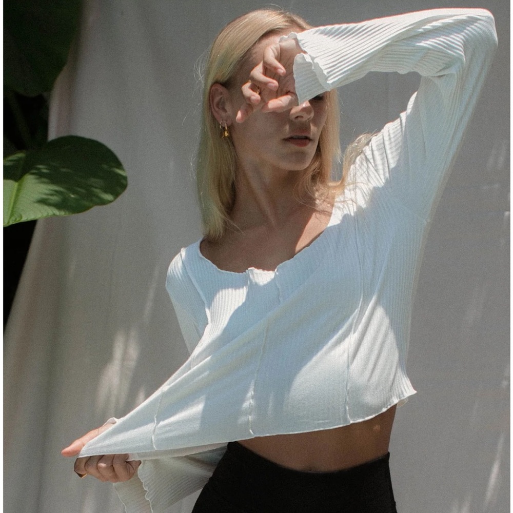 NWOT Indigo Luna Asana Cropped Long Sleeve